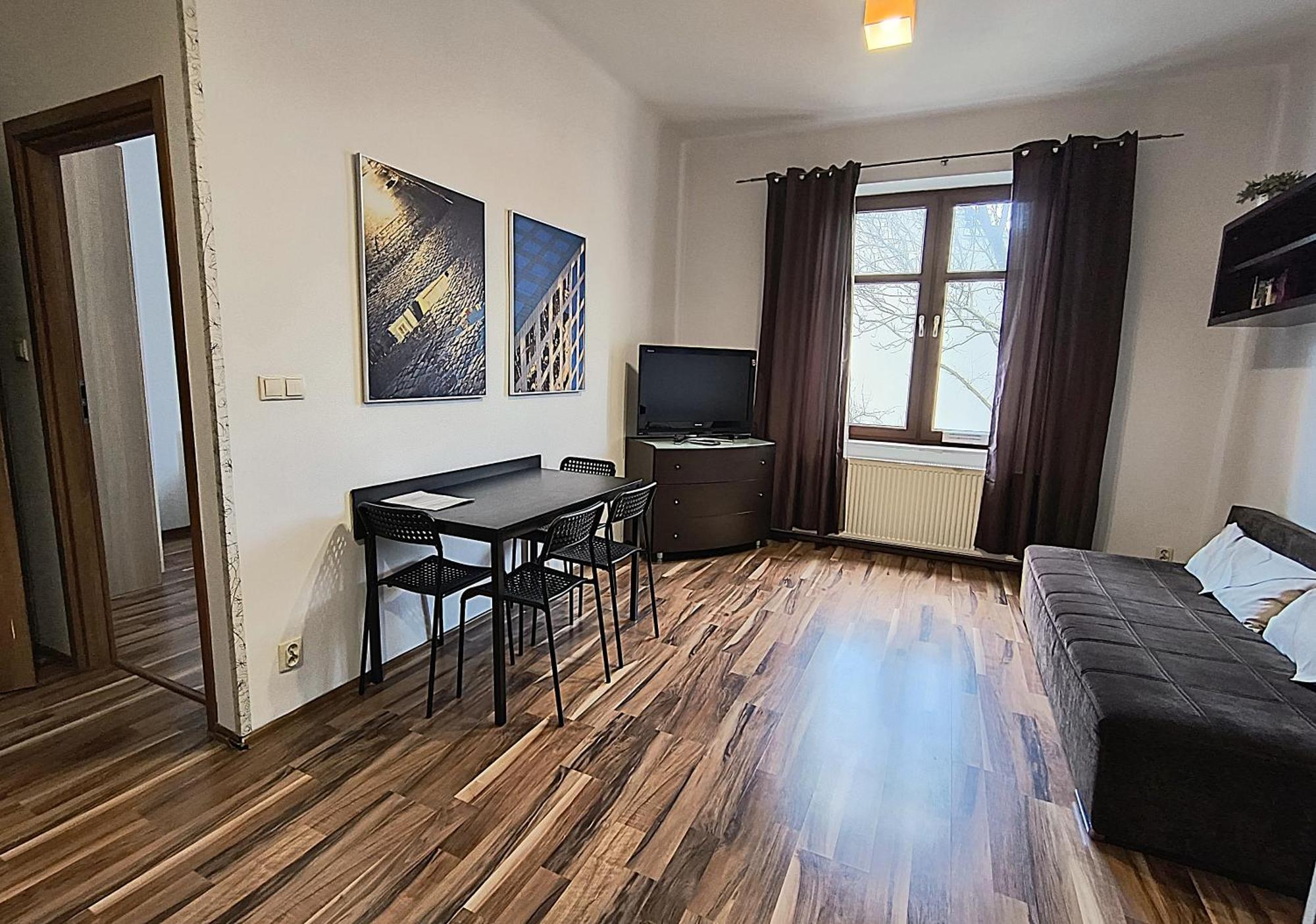 Premium Krakow