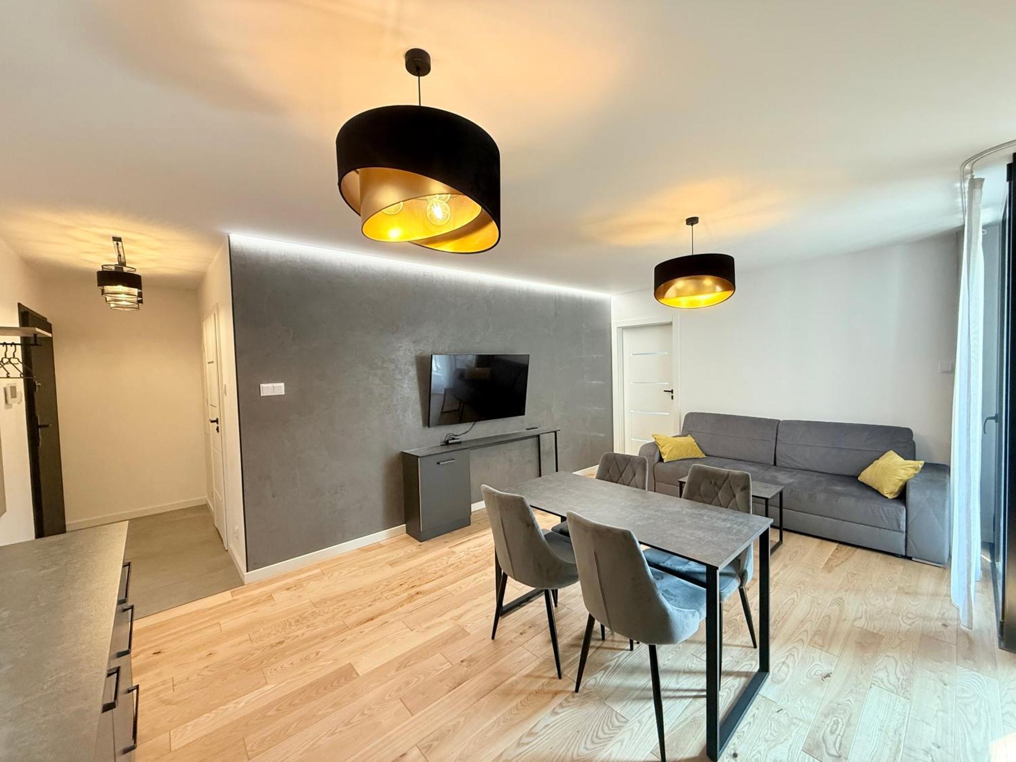 Vistula Avenue Free Parking, Swimming Pool, Sauna & Gym * Krakow