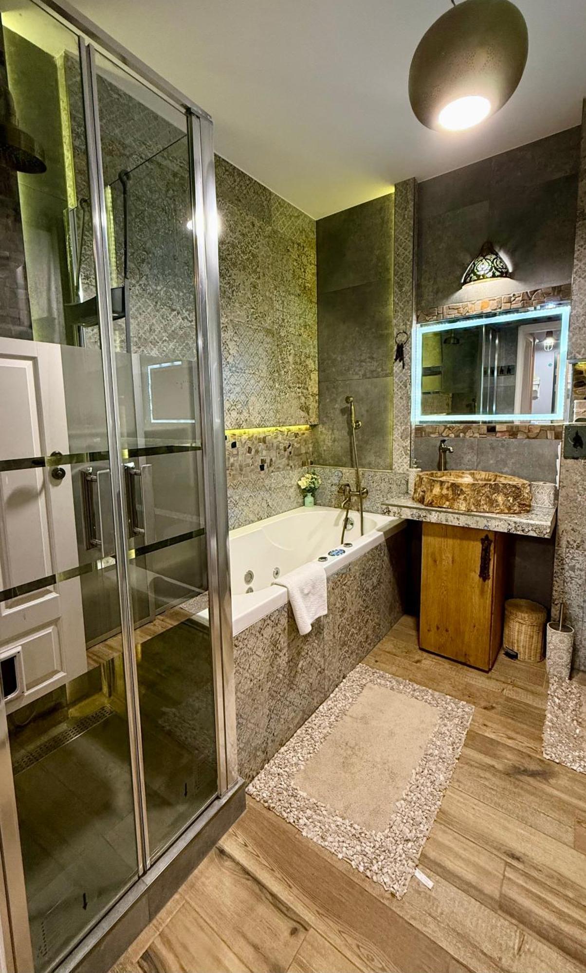 Apartment Exclusive Jacuzzi Penthouse With Garage