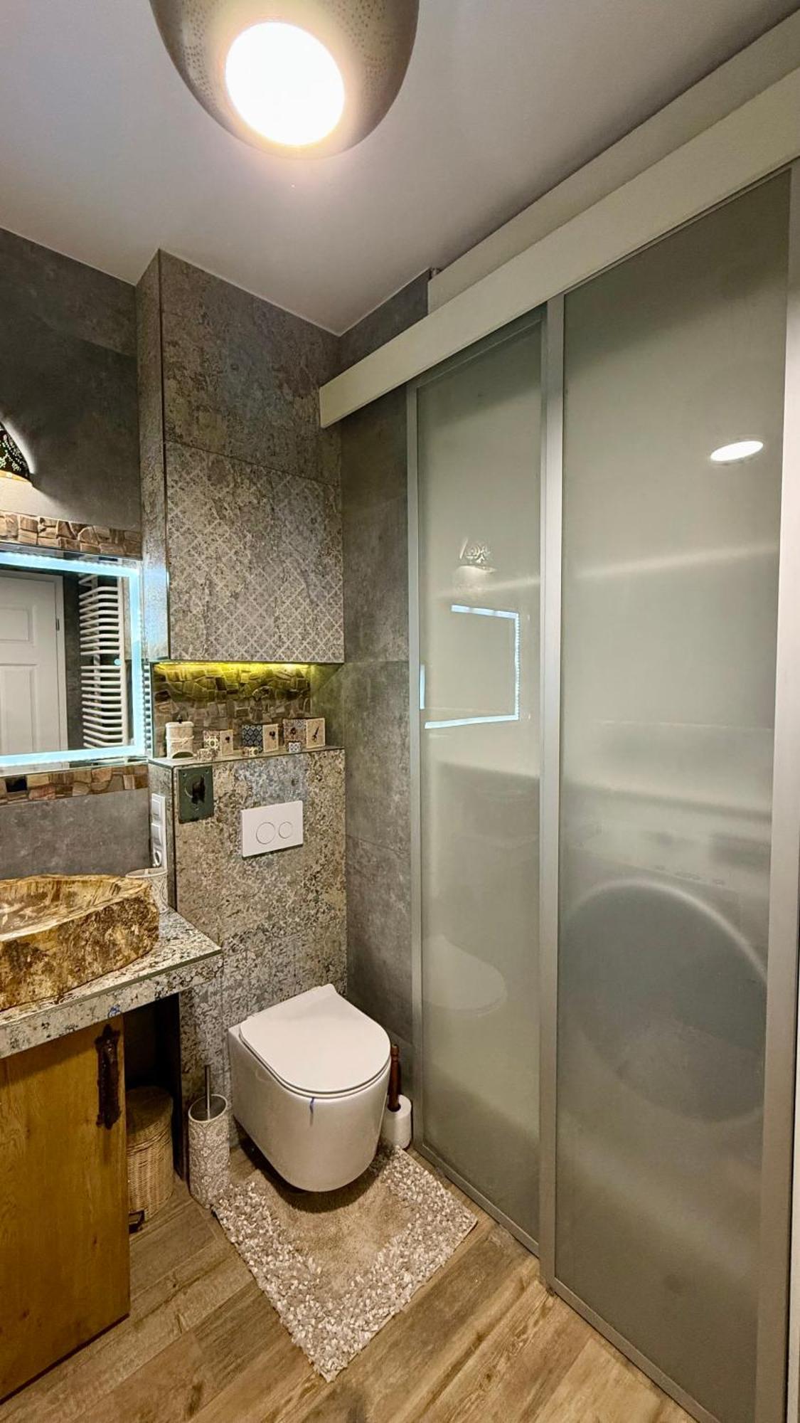 Exclusive Jacuzzi Penthouse With Garage Krakow