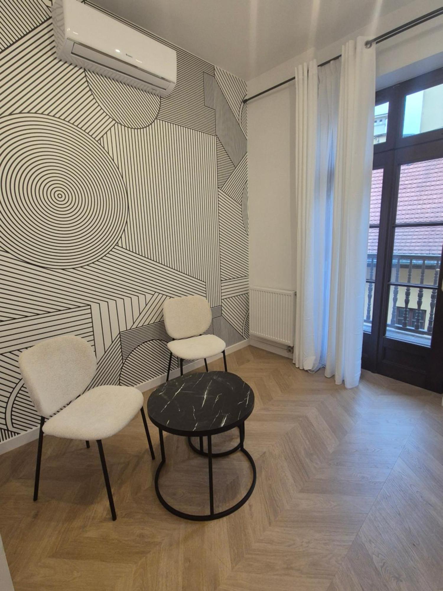 Apartamento Hetman Main Square *