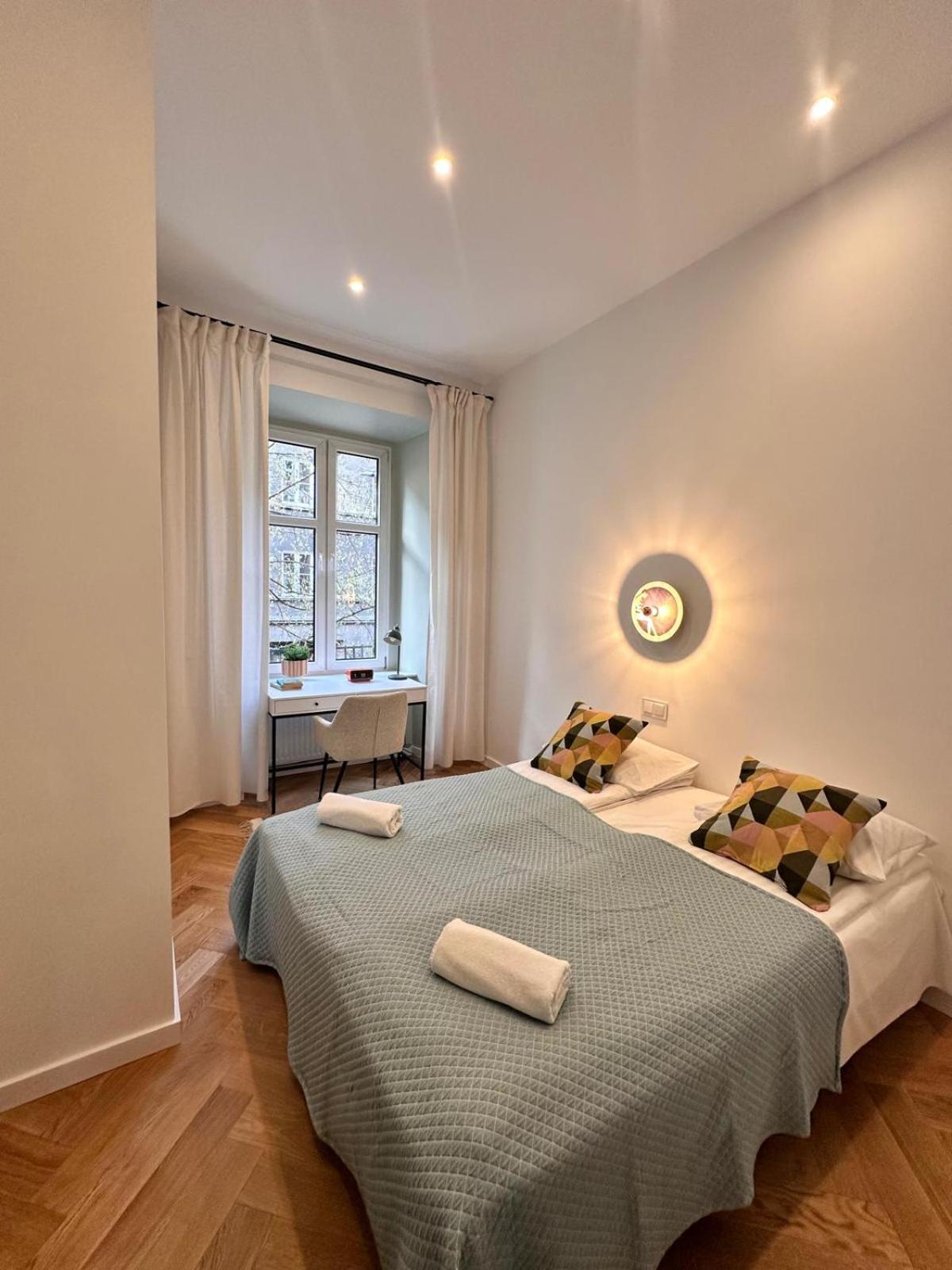 Apartment Modern Delux Apartment! - Air Conditioning