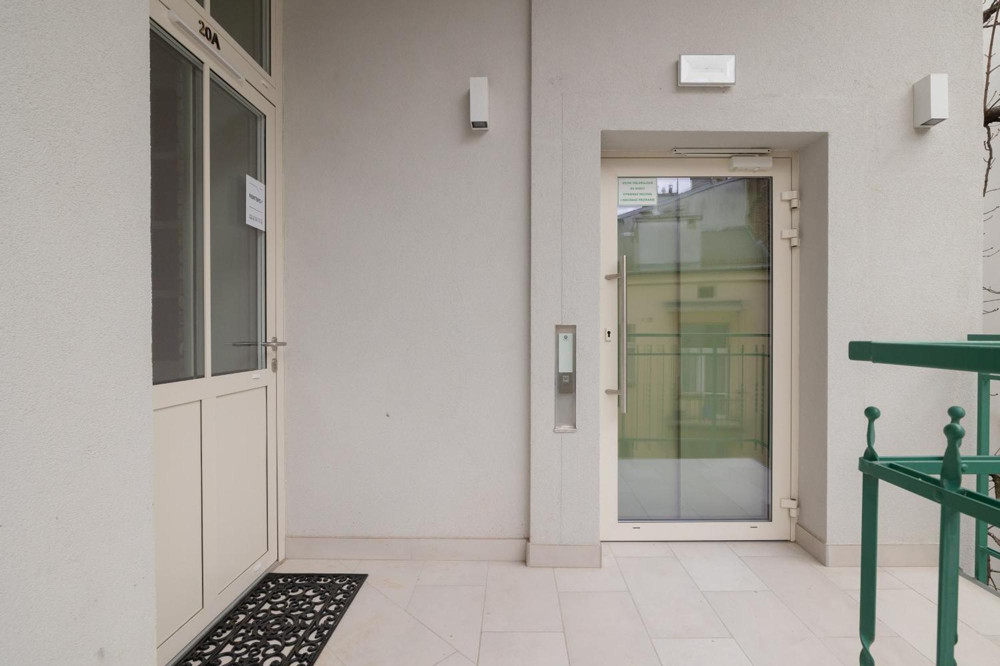 Cosy With Air Conditioning By Renters * Krakow