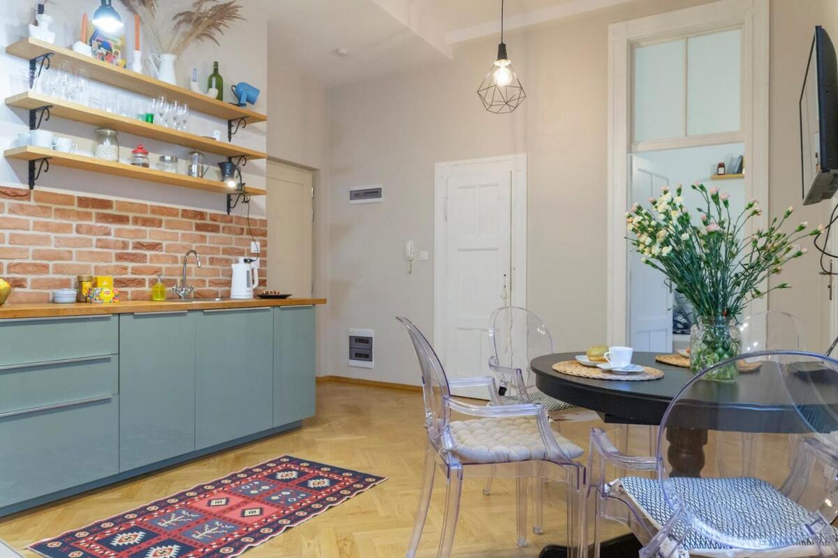 Harmony By The Opera House Apartment *