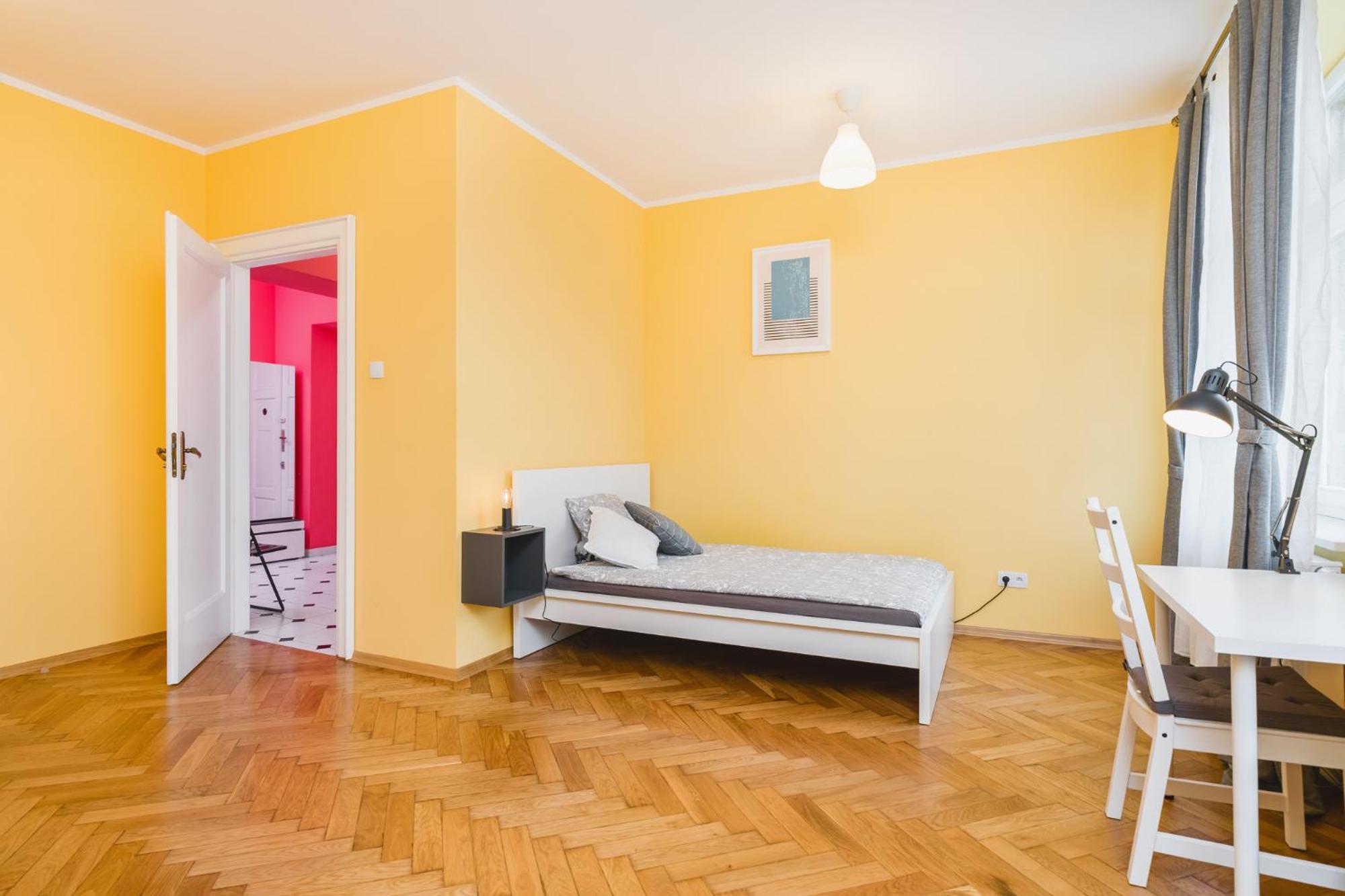 Modern Urban Escape - Old Town - By Upstairs Kraków