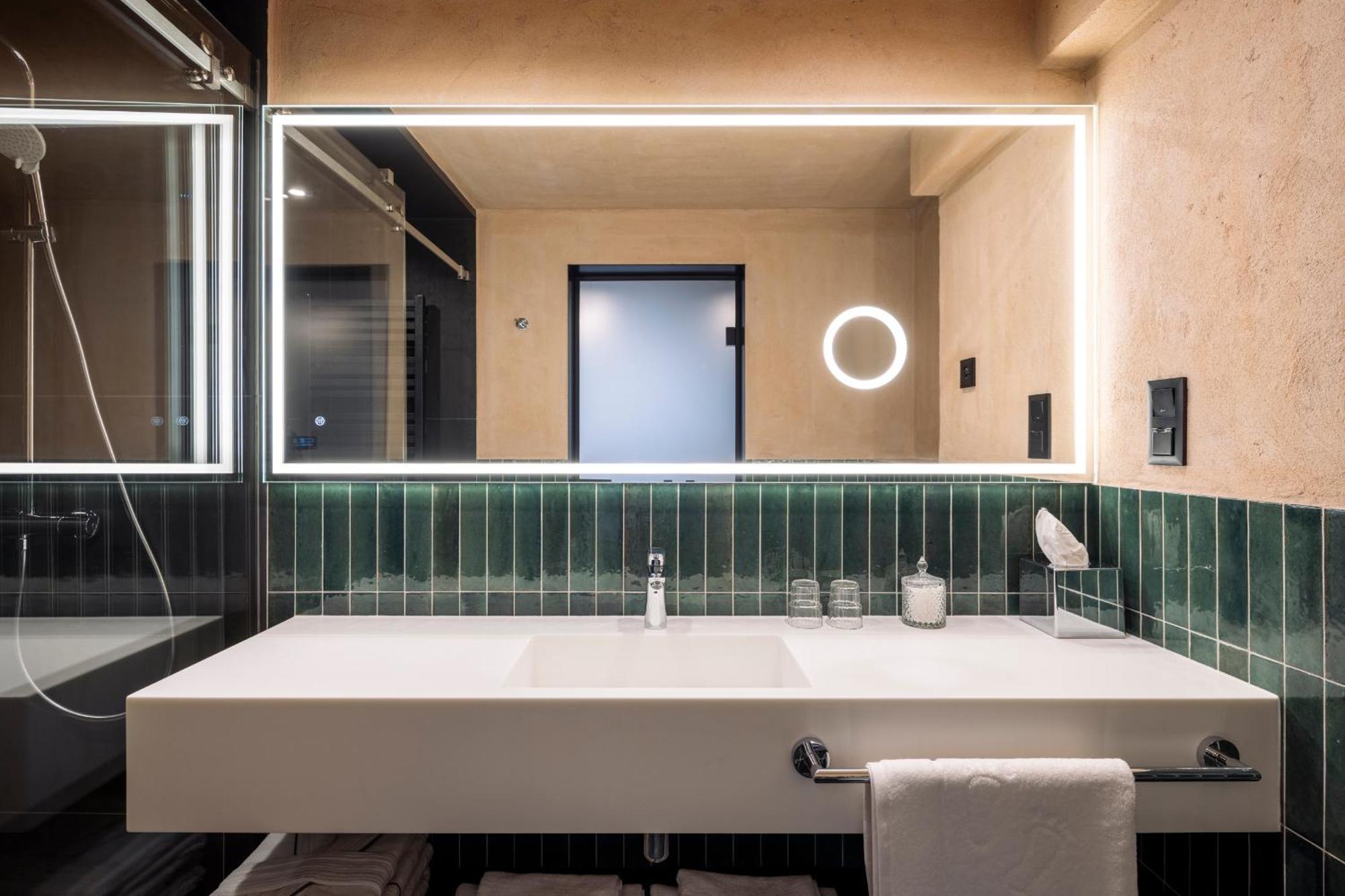 Aparthotel Nomadic Urban Premium *