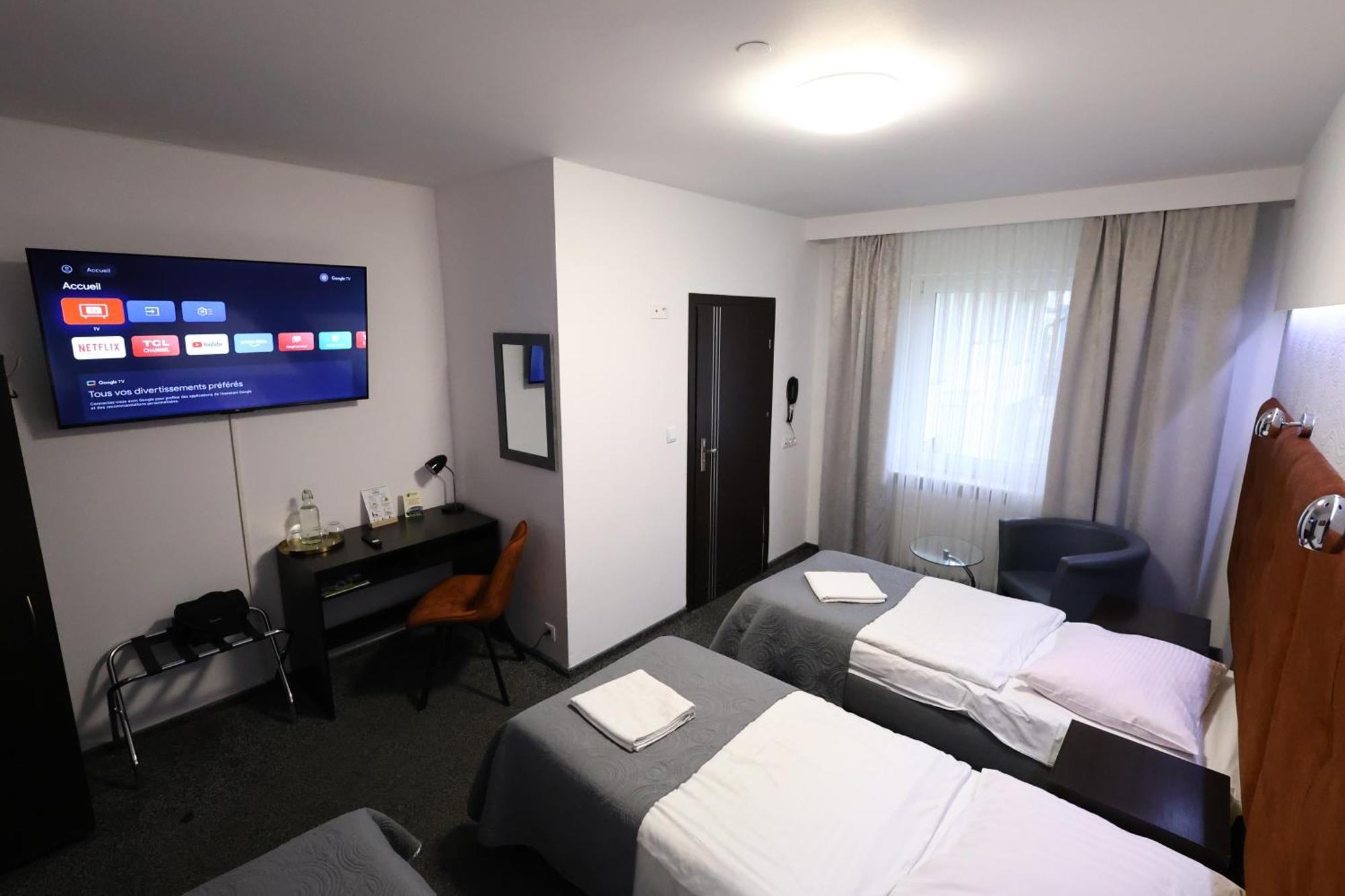 Hotel Junior 3*