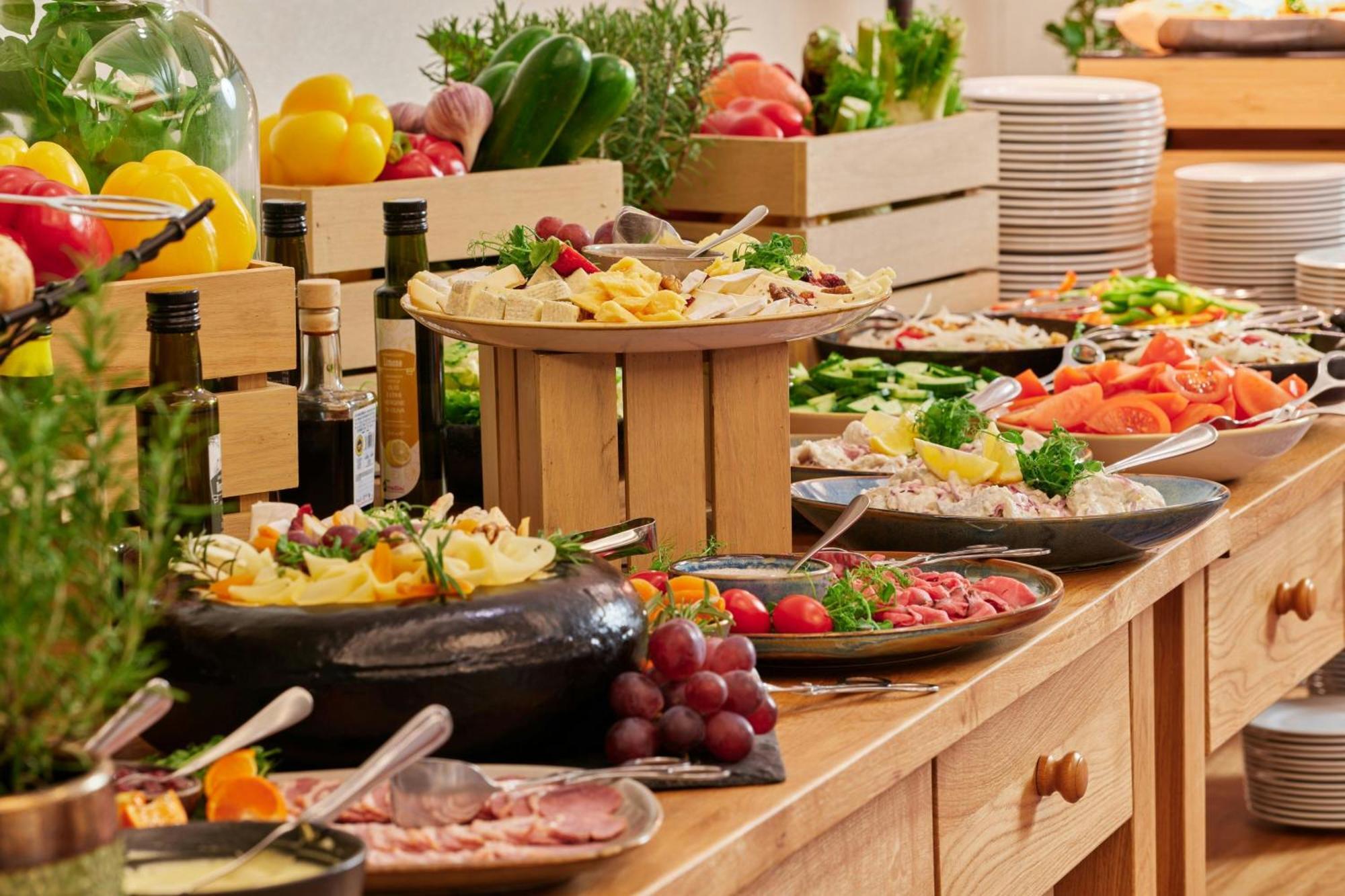 Sheraton Grand Hotel