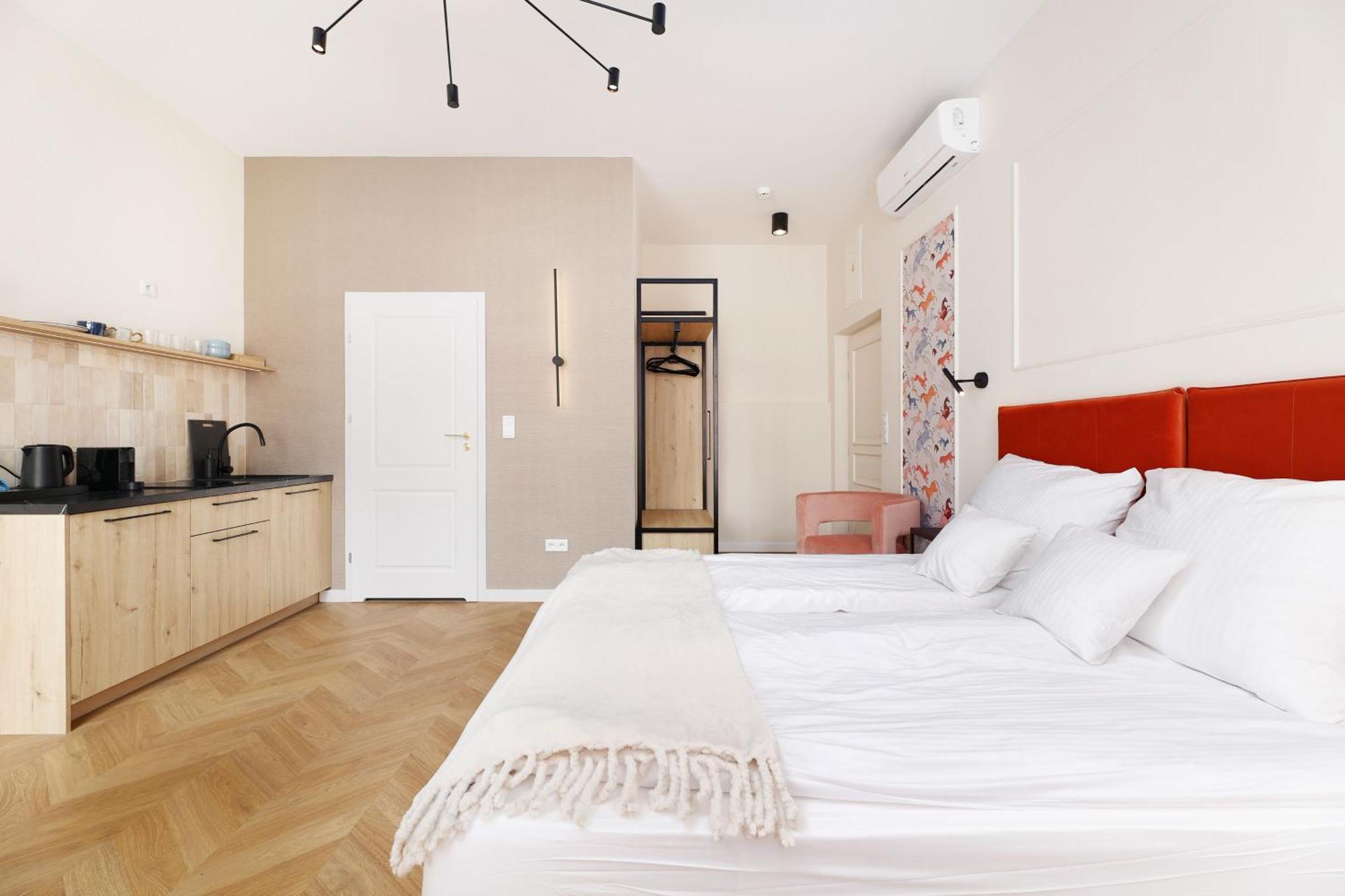 Hetman Main Square Apartment