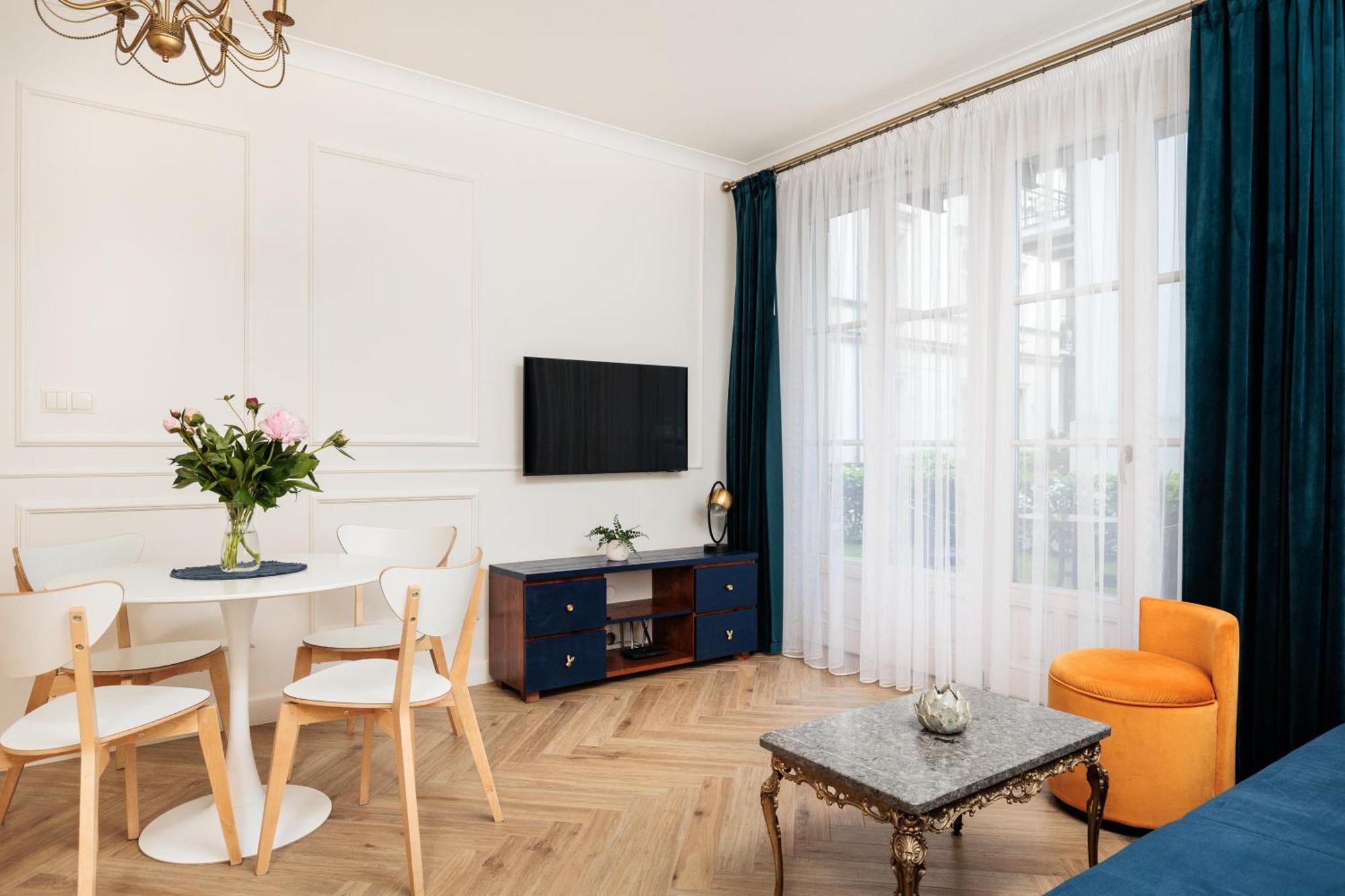 Atrium - Old Town Luxury - By Upstairs Krakau