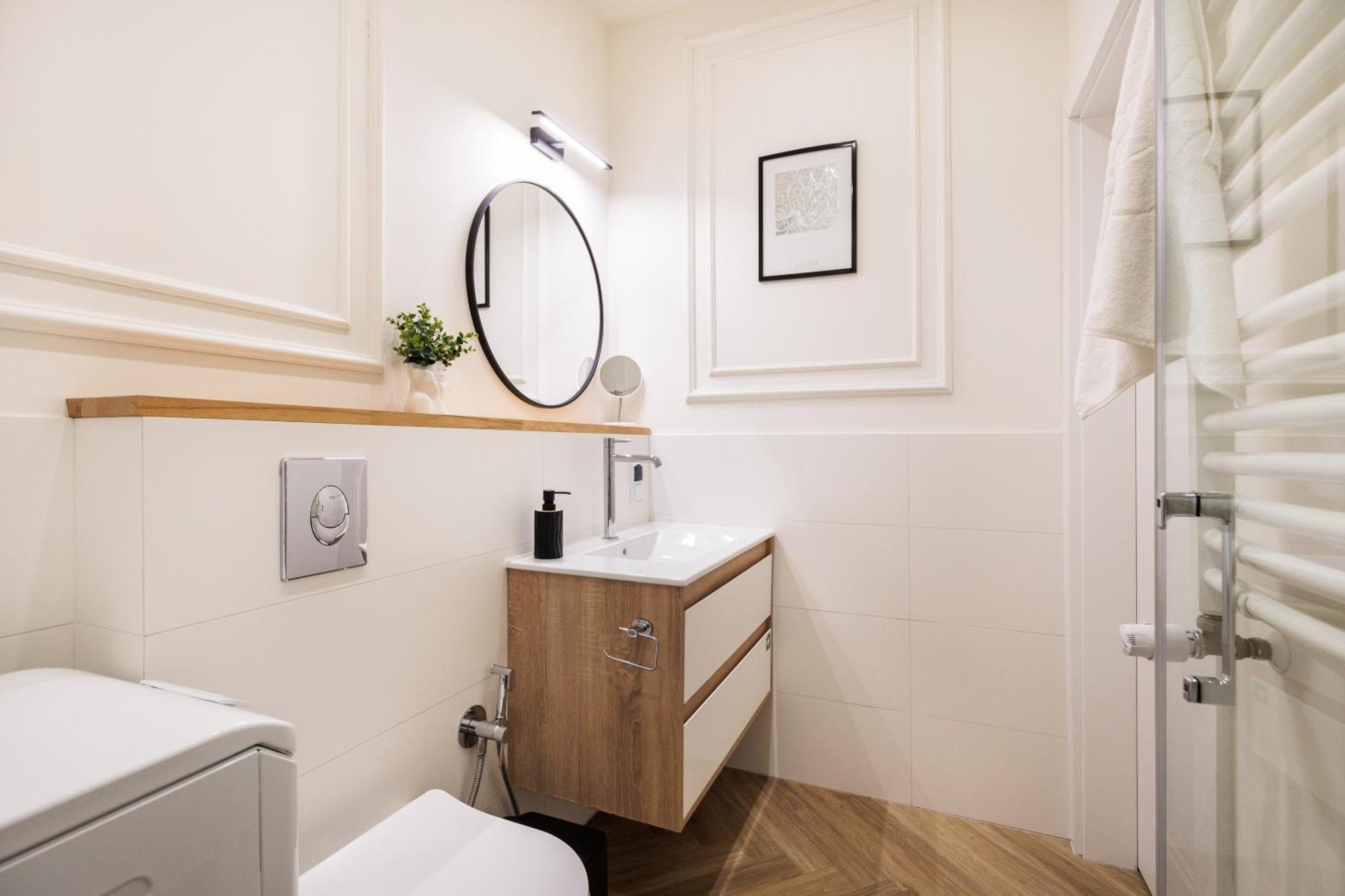 Atrium - Old Town Luxury - By Upstairs Appartement *