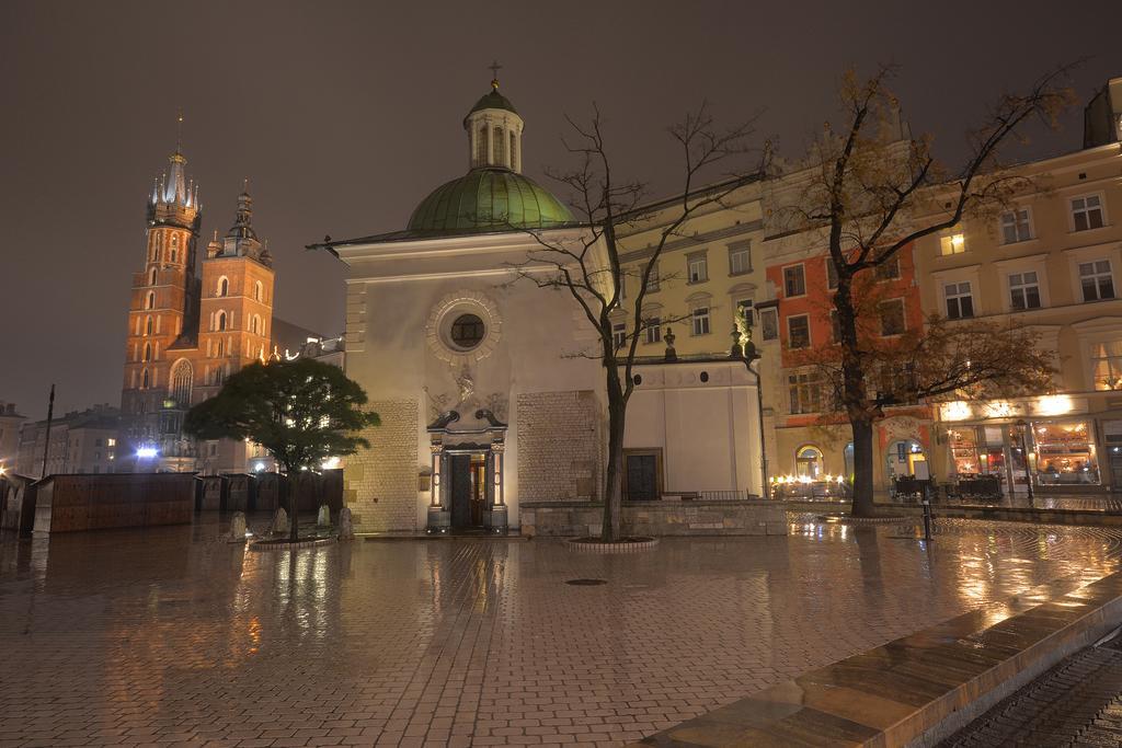 Toop - Near Market Square Krakow