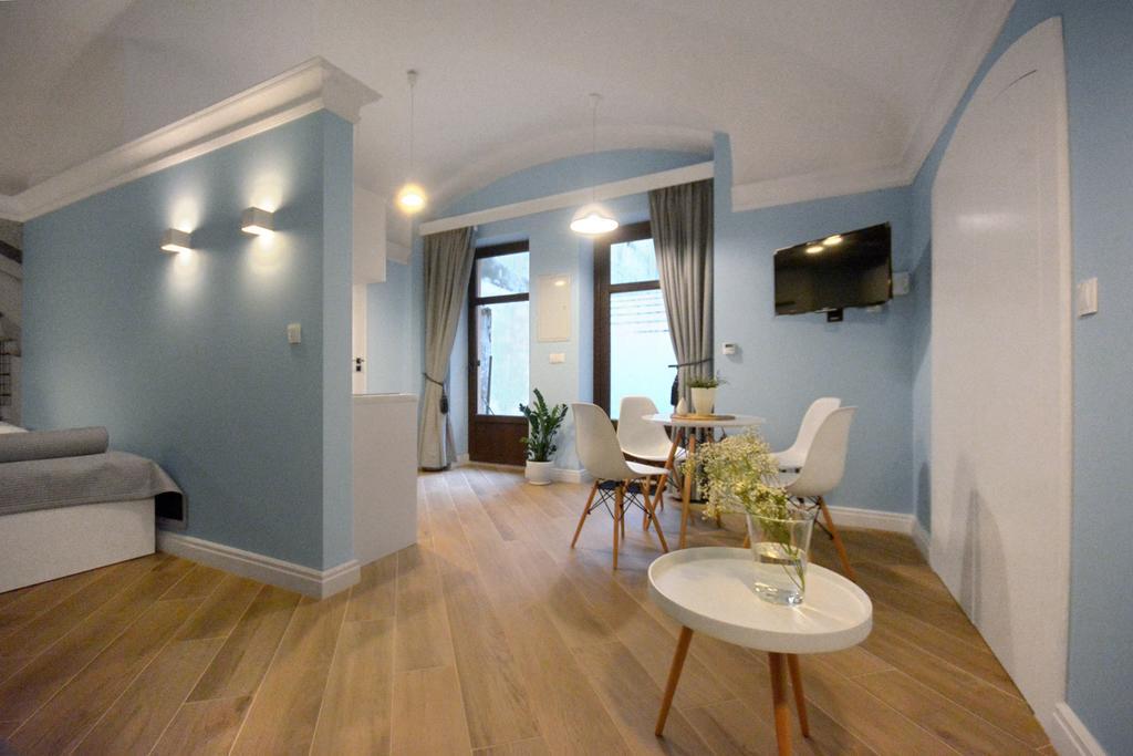 Toop - Near Market Square Apartment