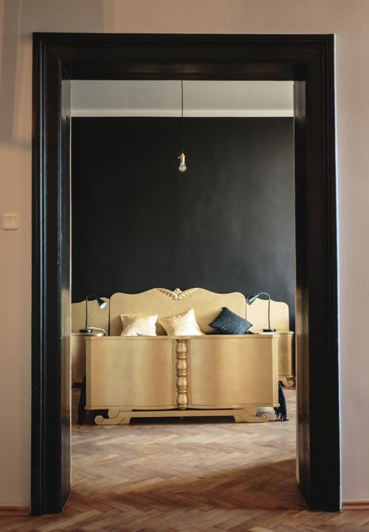 Black Boutique Apartment