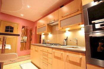 Rainbow 3 Apartment