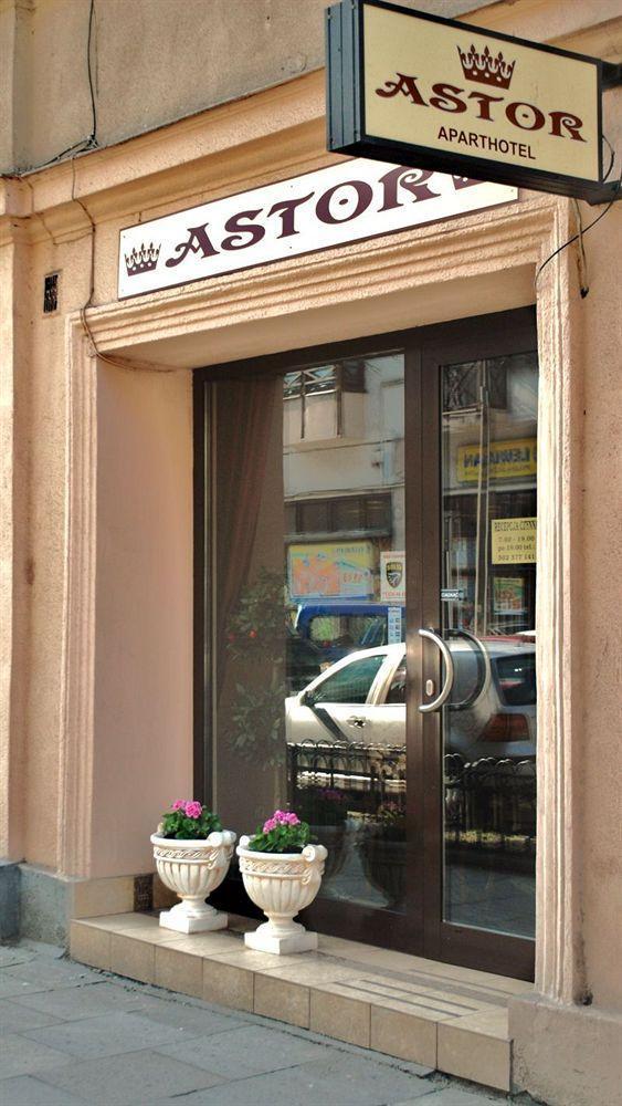 Astor 3*