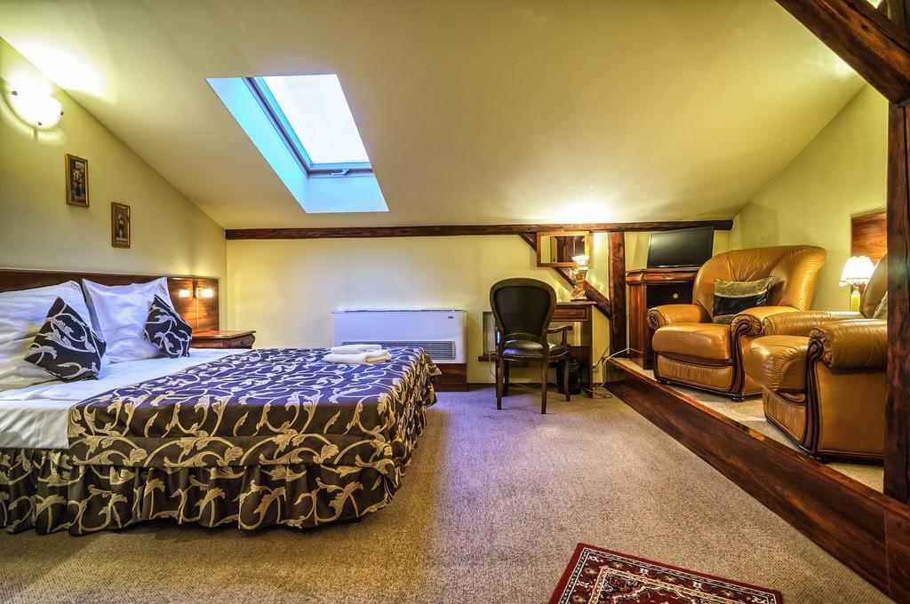 Old Time Hotel 3*