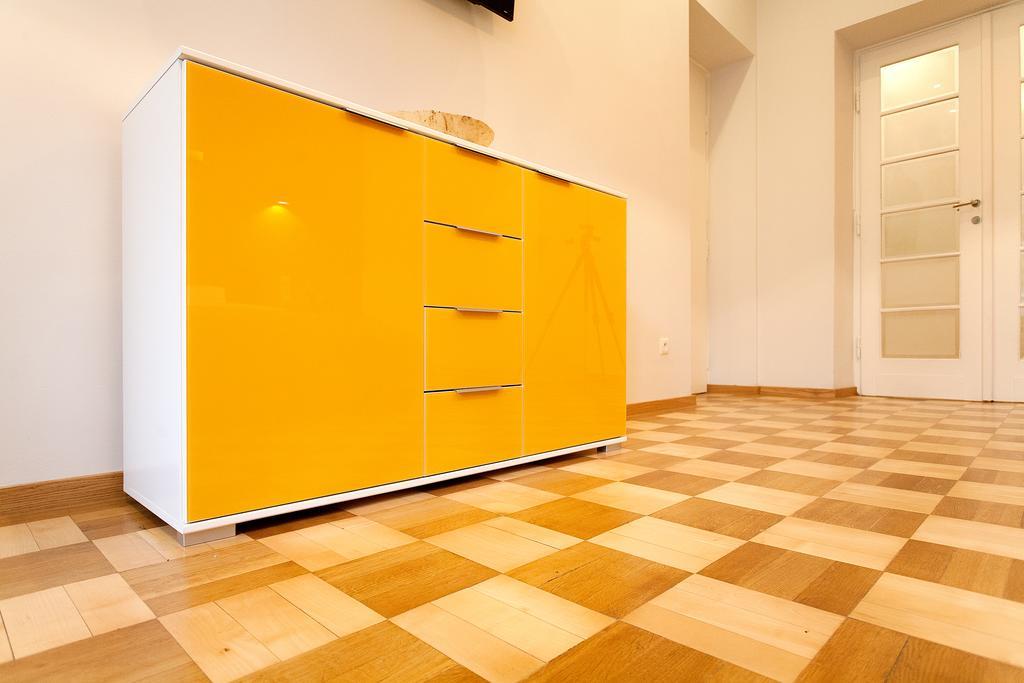 Honey Time Apartment