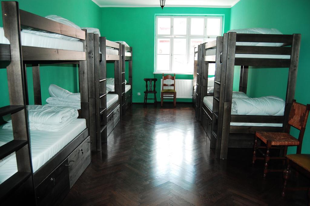 The Little Havana Party Hostel Krakau
