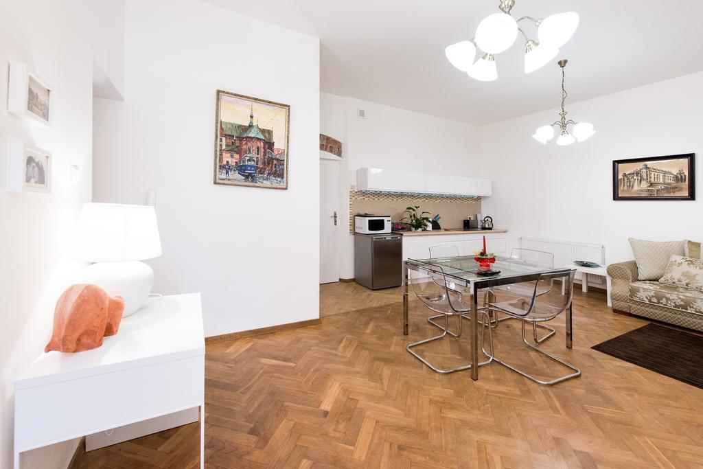 Apartment Golebia 3 *