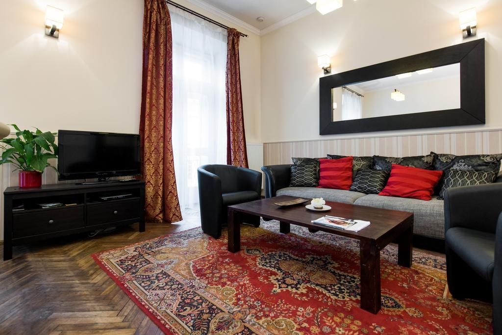 Apartment Golebia 3 *