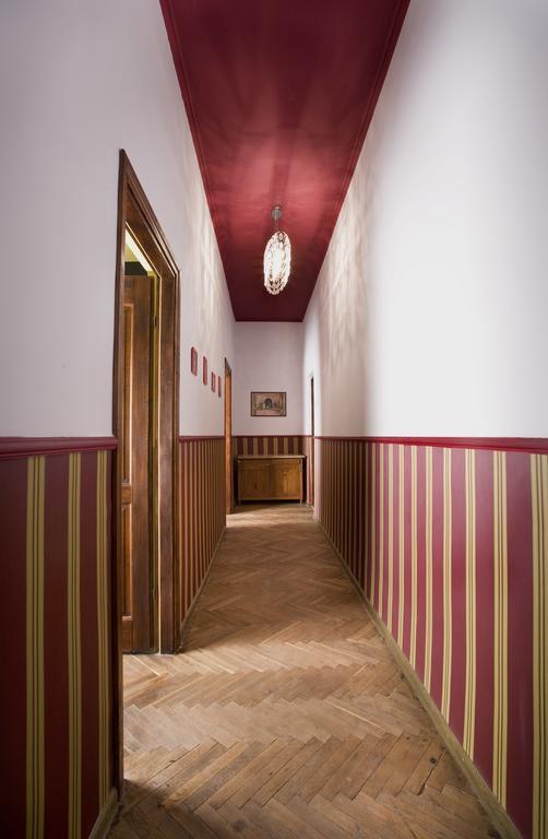 Gołębia 3