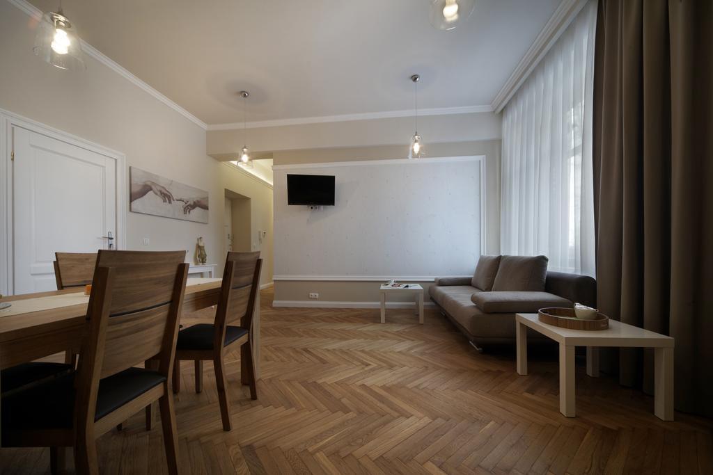 Moko Apartment *