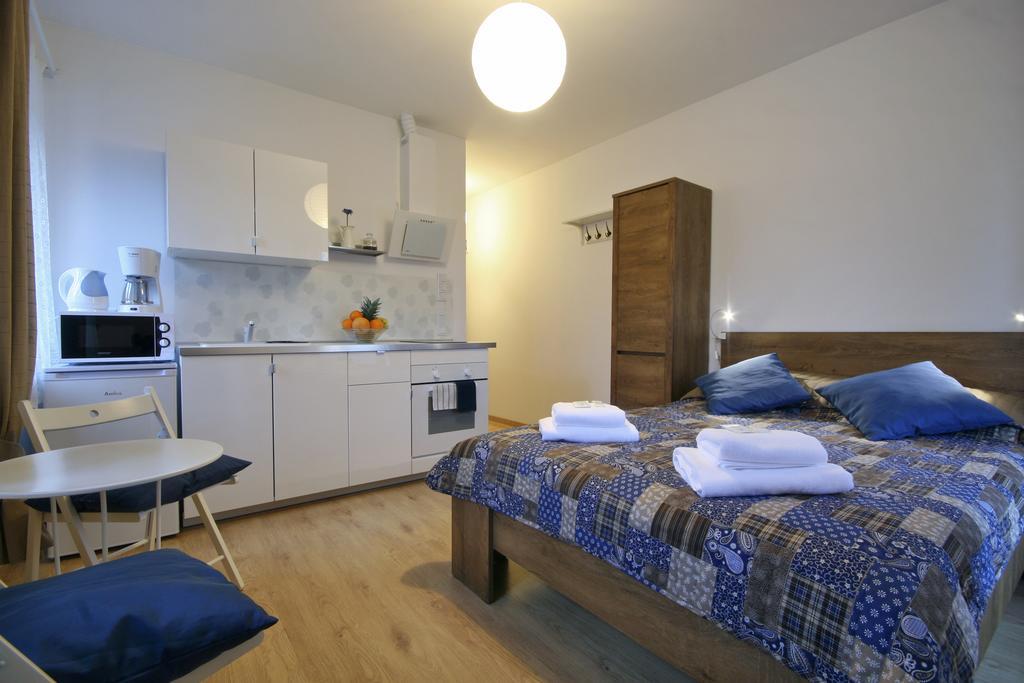 Apartment Enamel