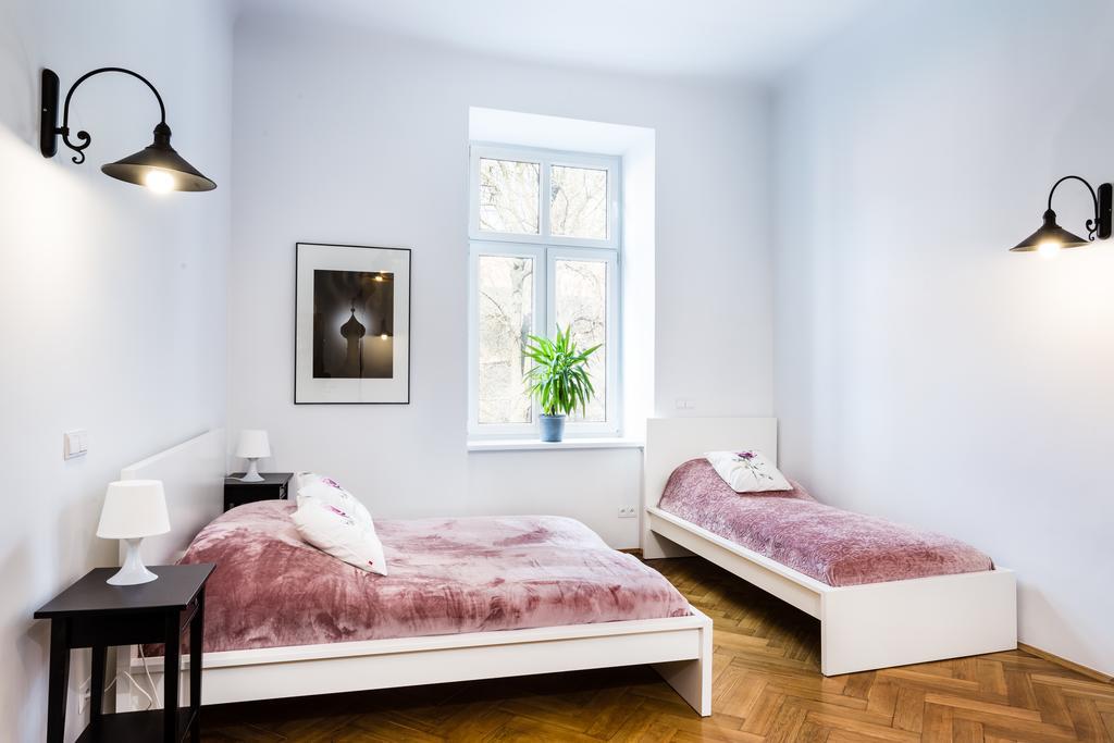 Bernardynska Apartment *