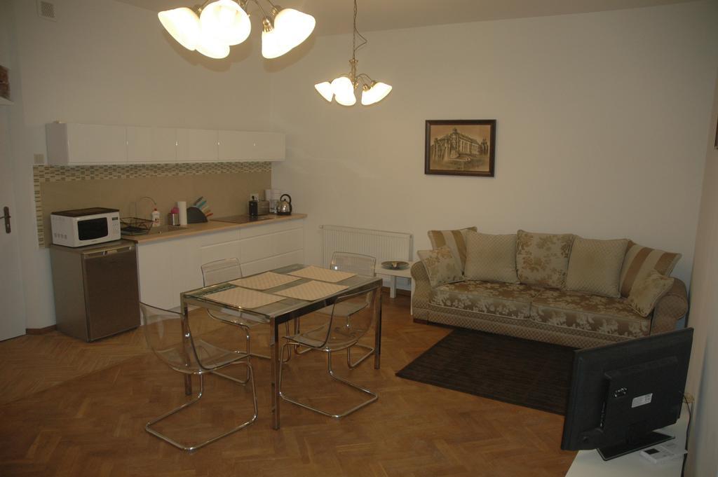 Apartment Golebia 3