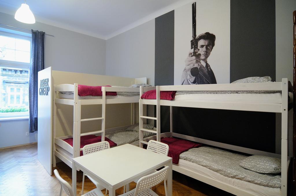 Hollywood Hostel