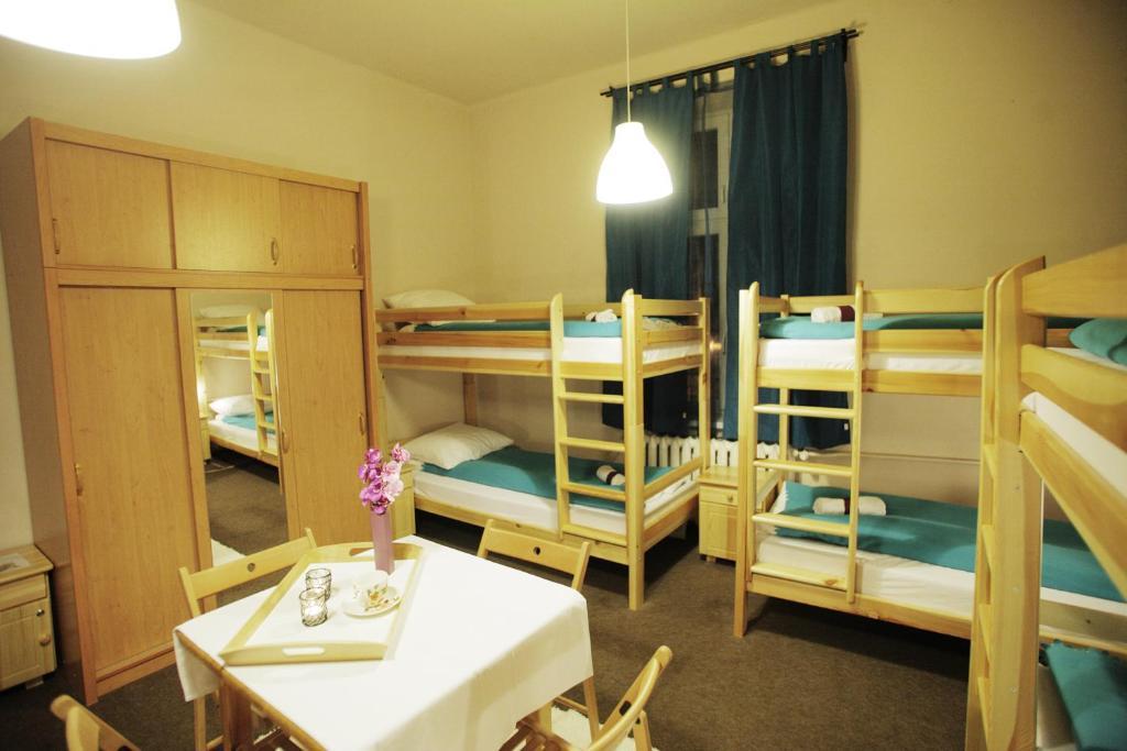 Hostel Dragon Aparthostel Senatorska *