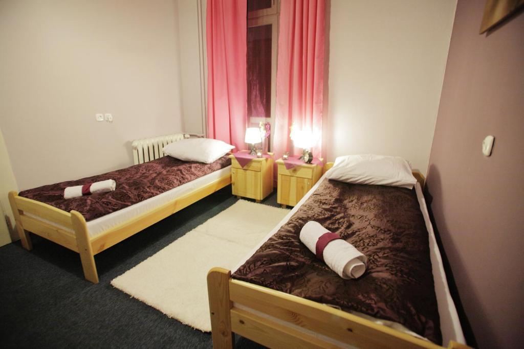 Hostel Dragon Aparthostel Senatorska *