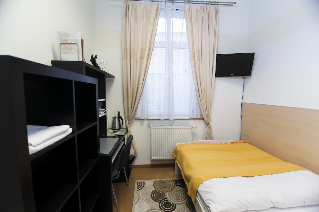 Akacja Goscinne Albergue *