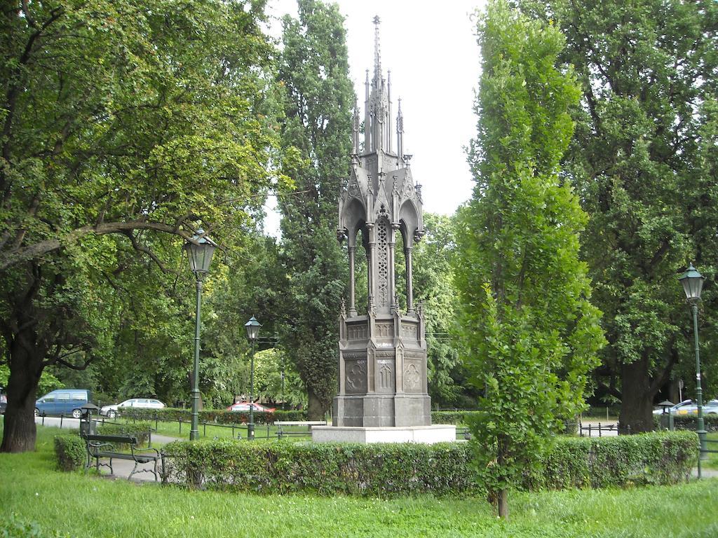 Words & Swords Homestay Krakow