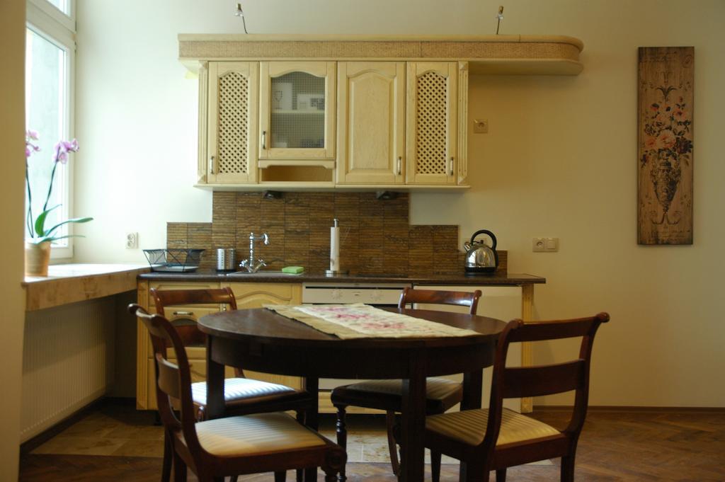 Apartment Golebia 3 *