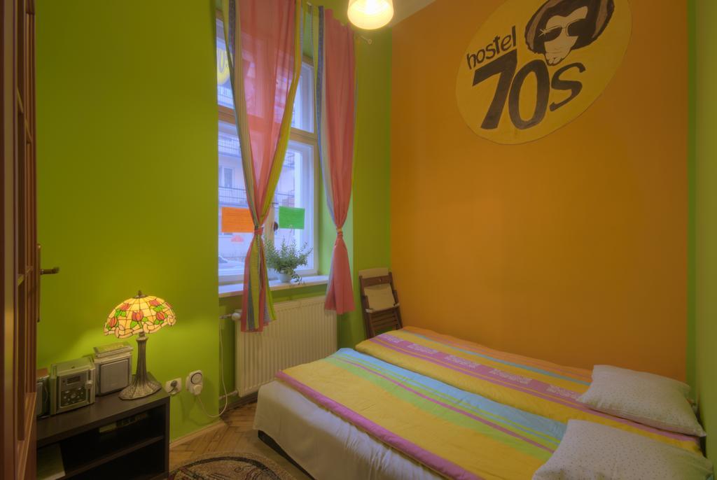 Hostel 70s