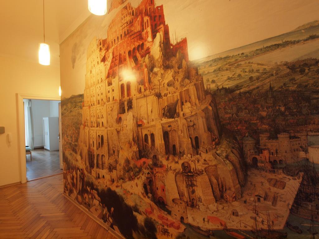 Apartment Babel *