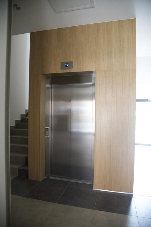 Apartment - Solna & Krakow