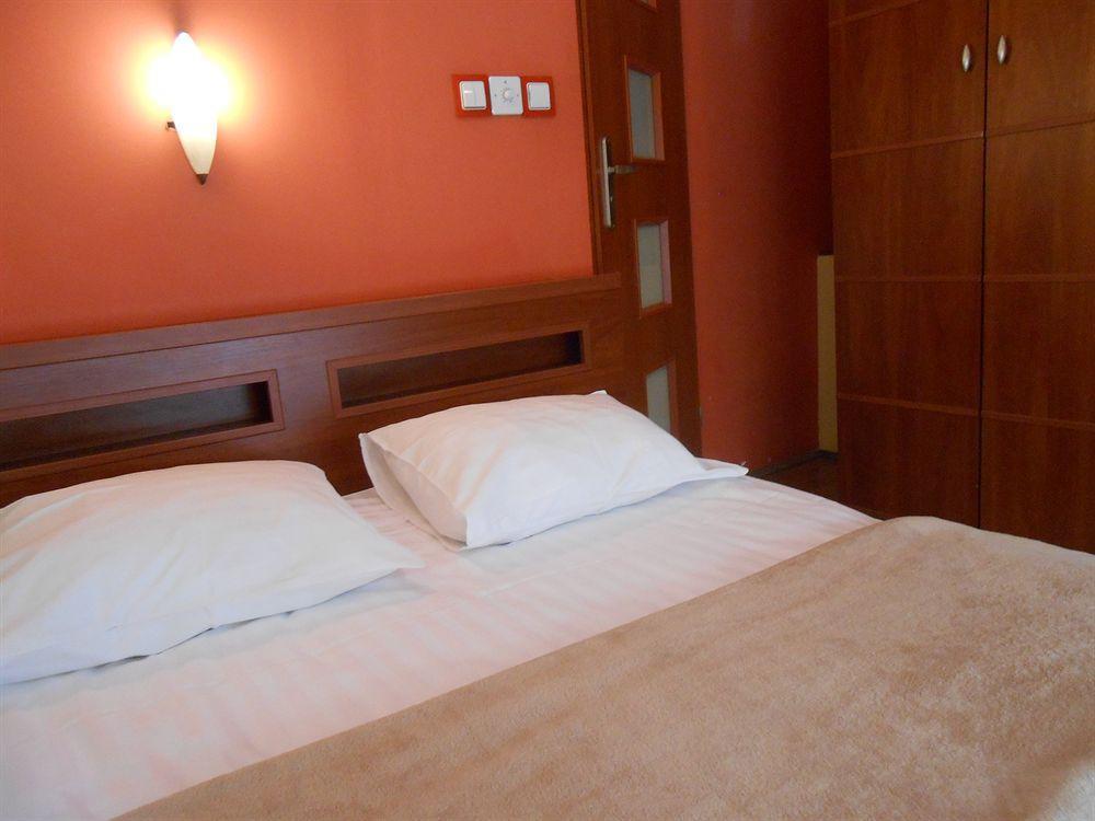 Tango House