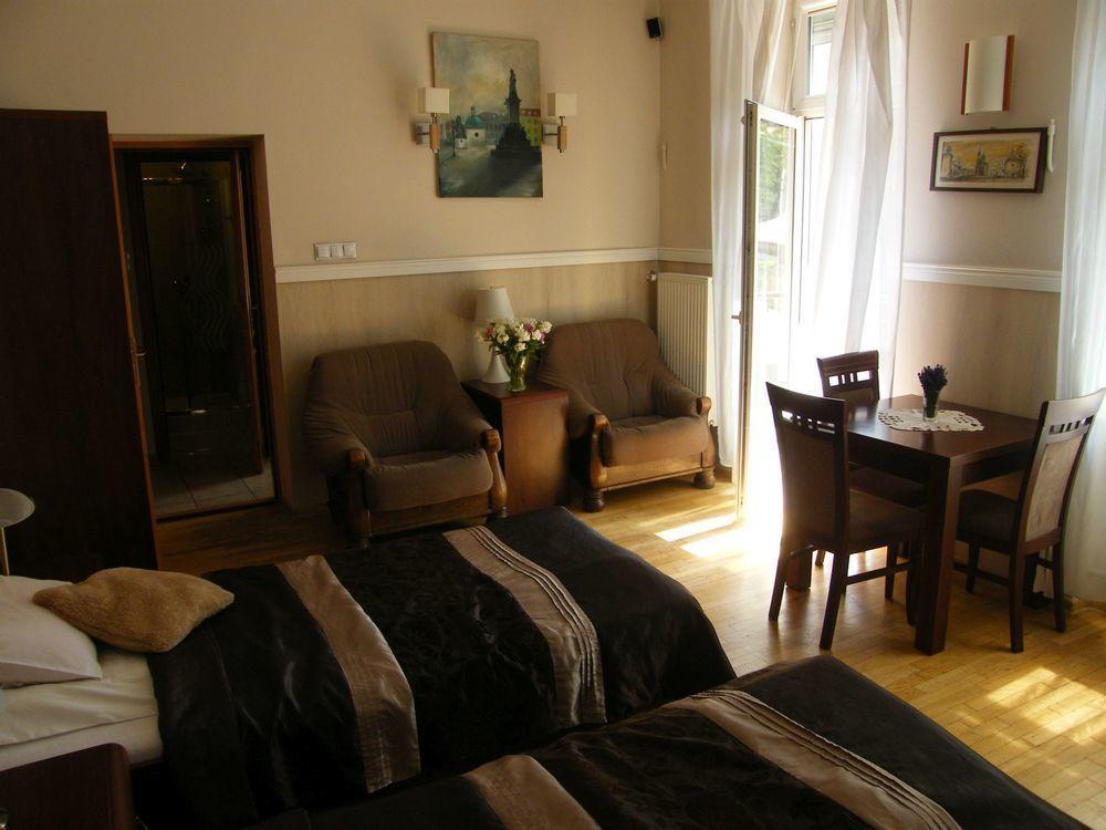 Kajzer Aparthotel