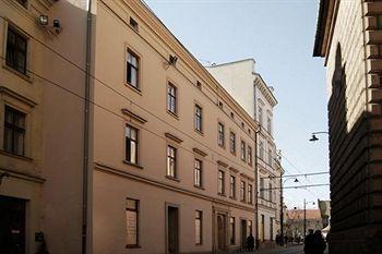 Santi Hotel