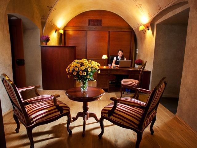 Santi Hotel
