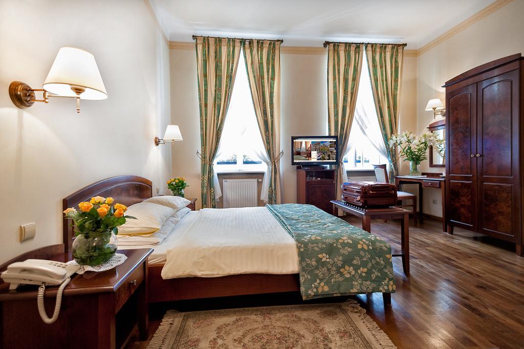 Hotel Karmel 3*