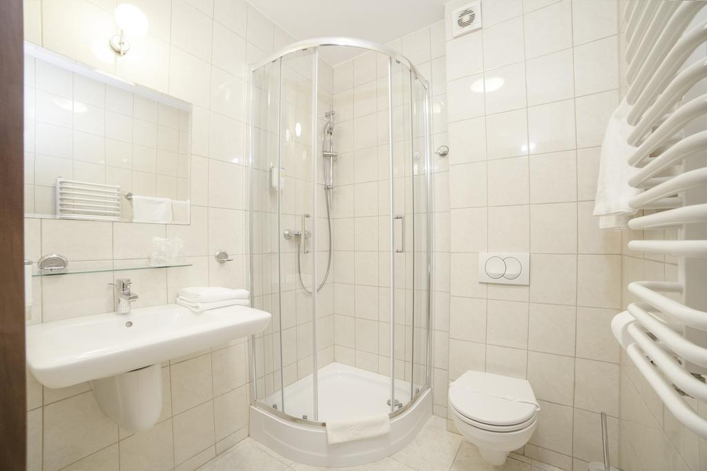 H6 Major Travel & Business, Free Parking 3* Kraków
