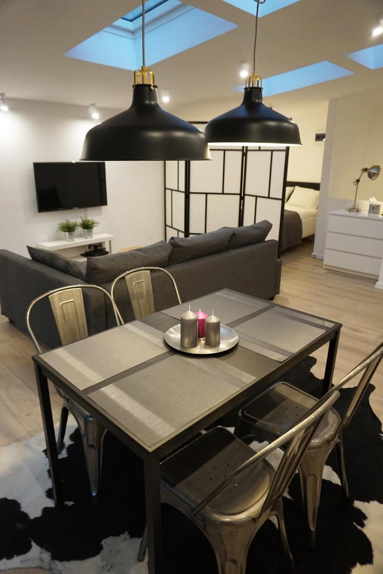 Apartment Apartament Atelier *