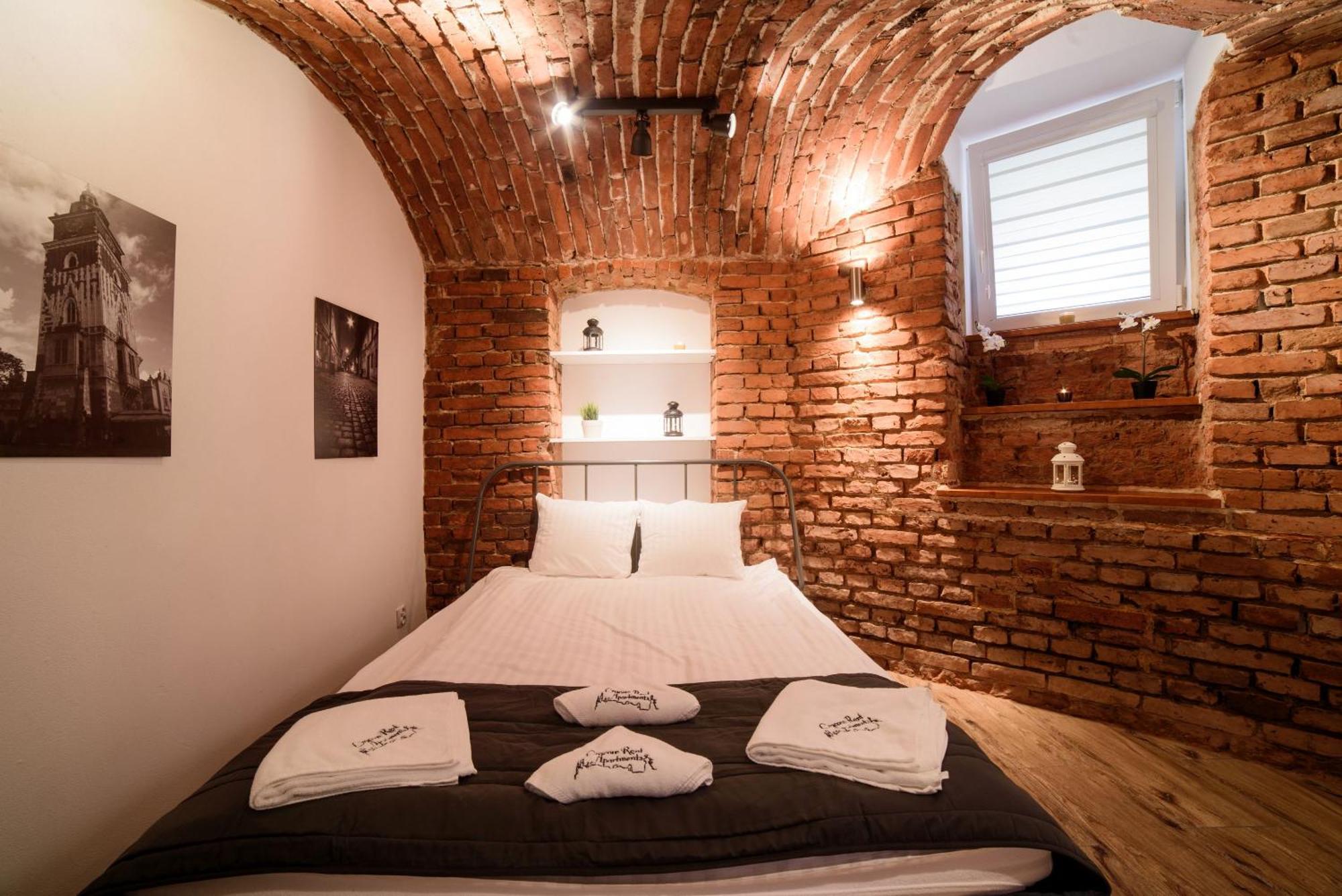 Cracow Rent Apartments: Spacious Near Main Square * Krakow