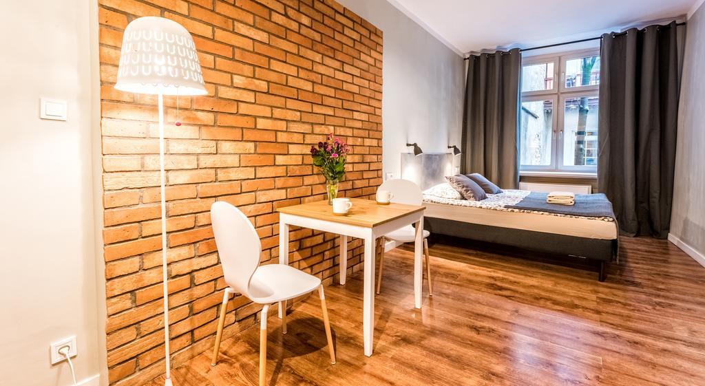 Flamingo Premium Hostel *
