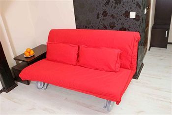 Nocny Apartment