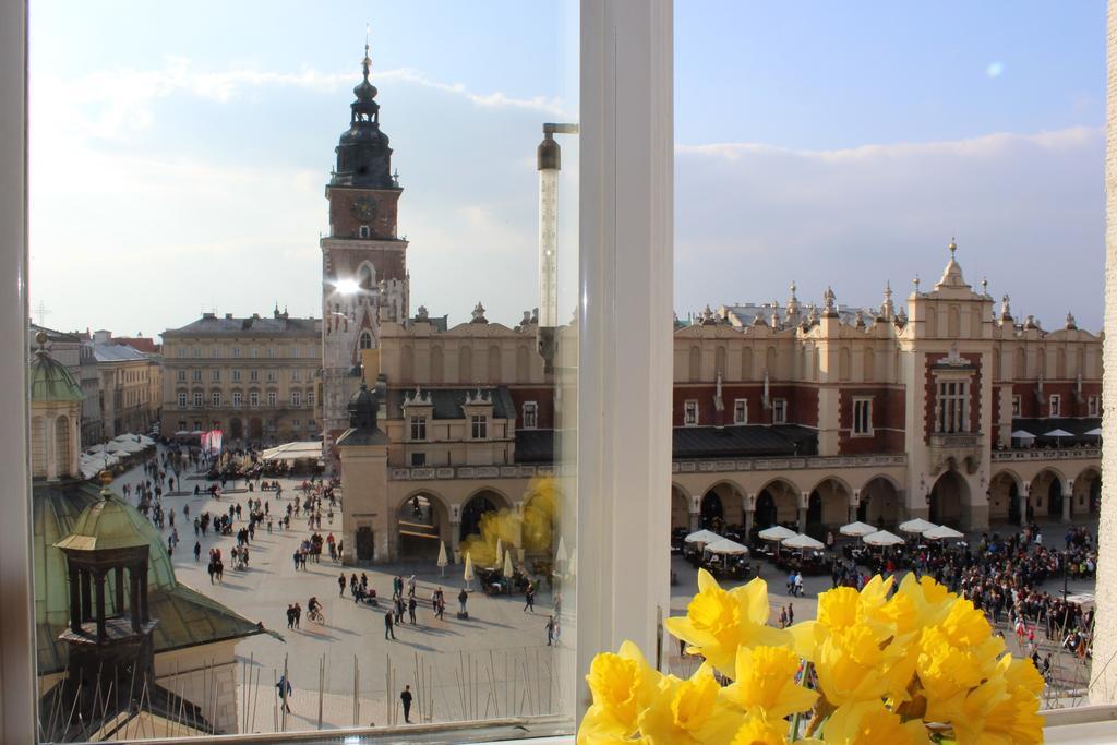 Apartment Market Square *